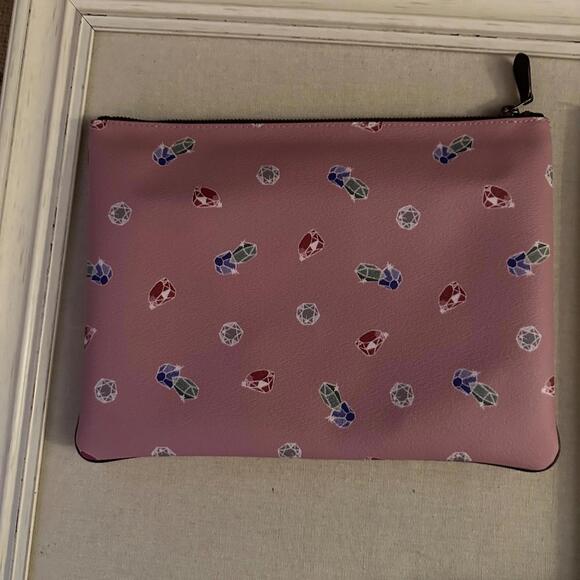 Coach Limited Edition Disney Snow White Happy Clutch Pouch NWOT - Picture 10 of 12